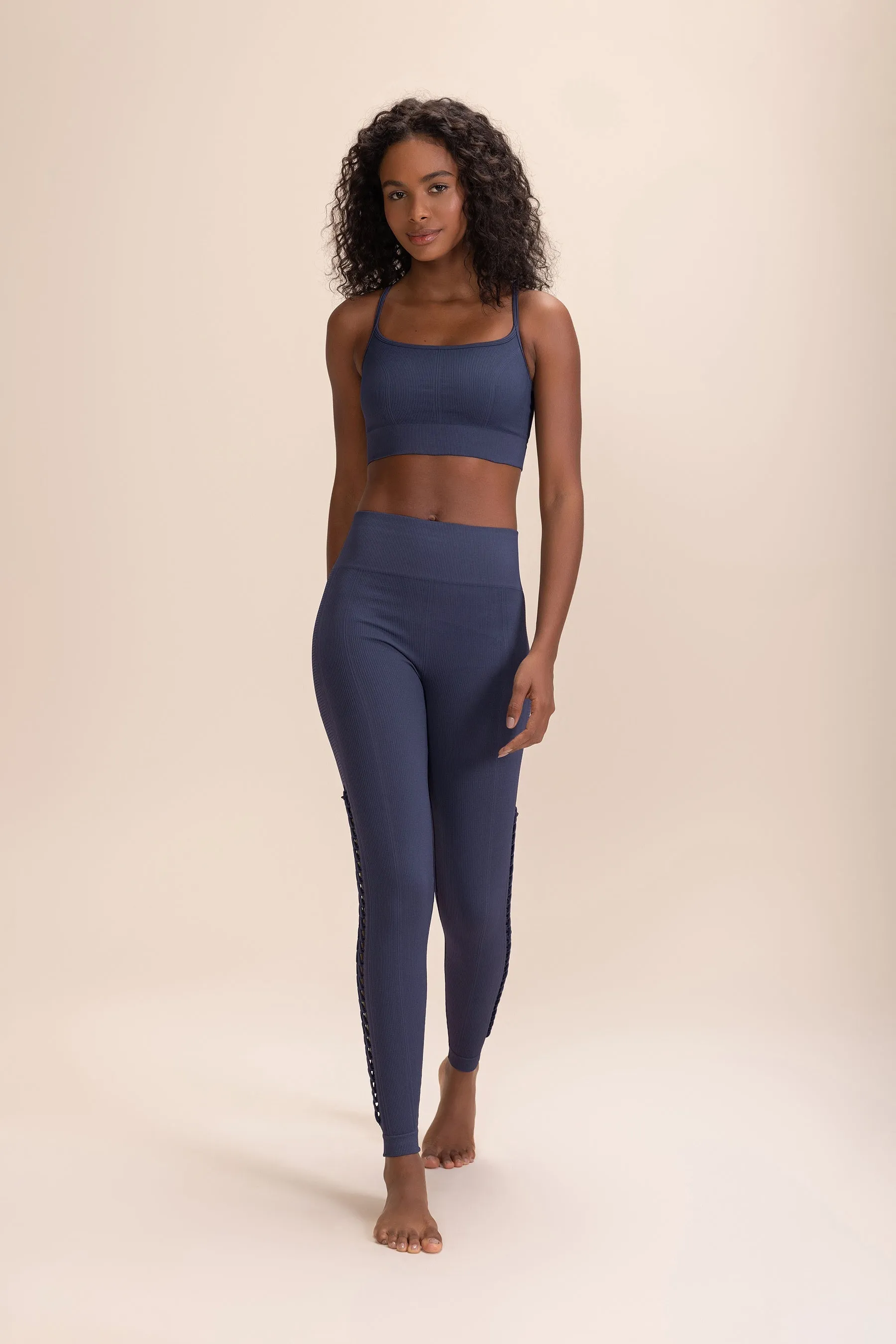 Explore Seamless Leggings