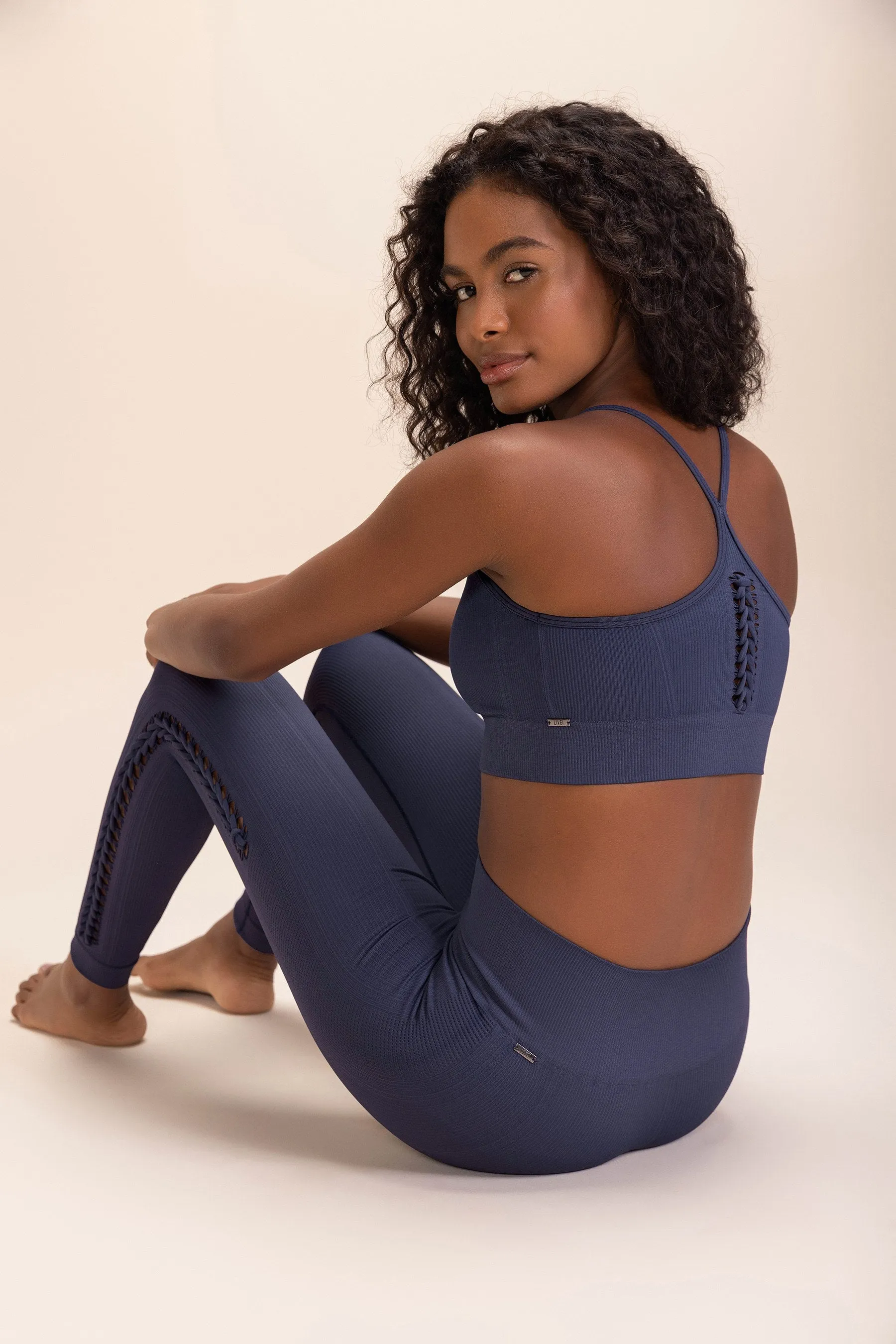 Explore Seamless Leggings