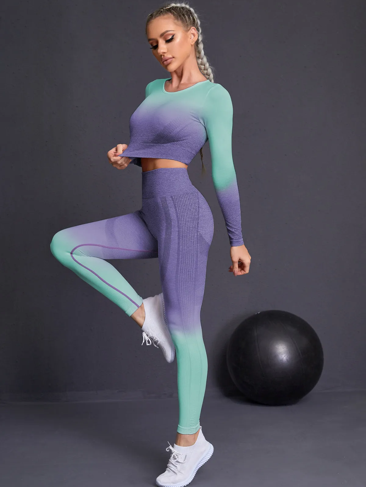 Seamless Green and Purple Ombre Padded Sports Bra and Leggings Gym Set