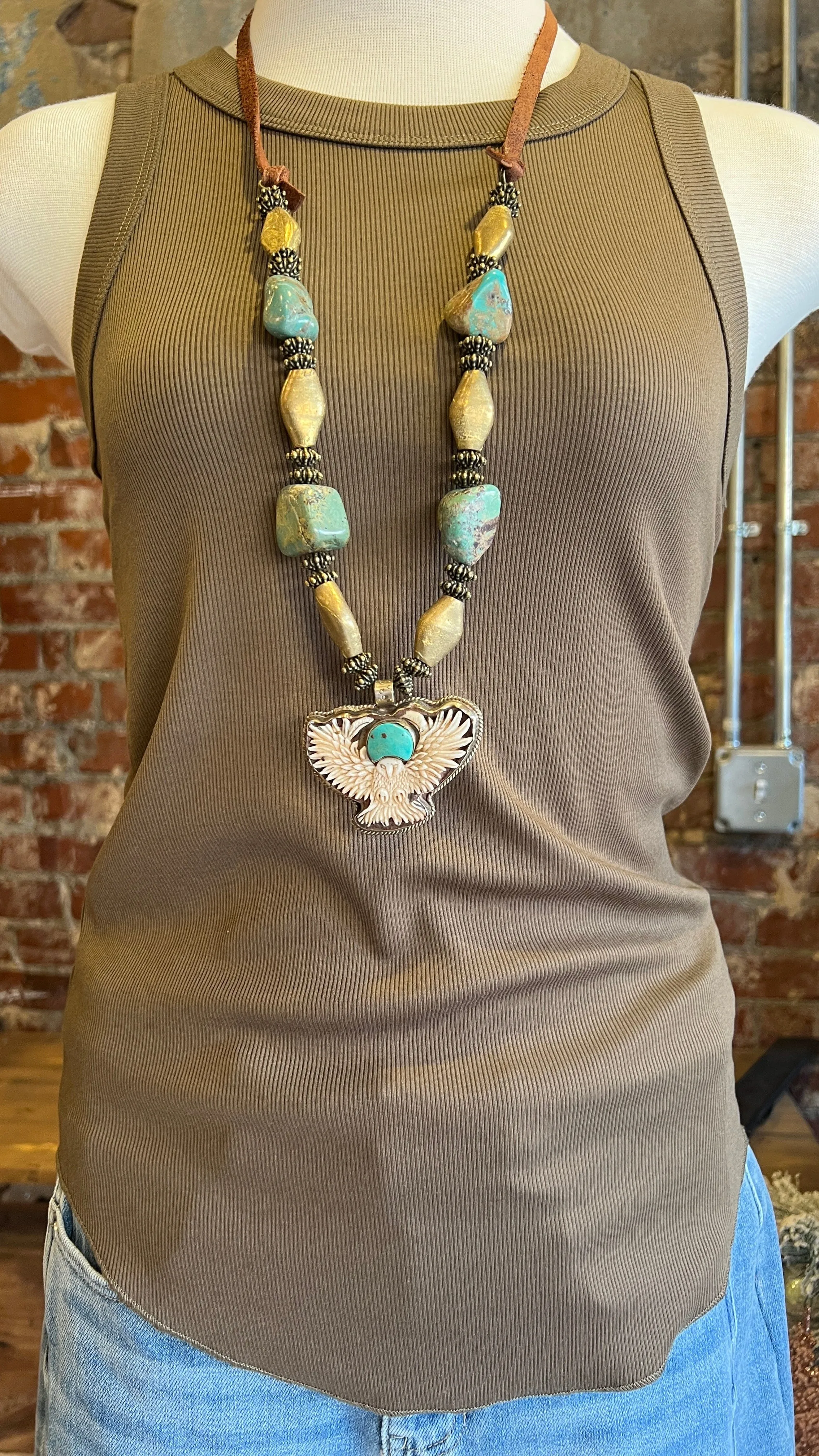 Sleeveless Fitted Ribbed Tank in Chesnut