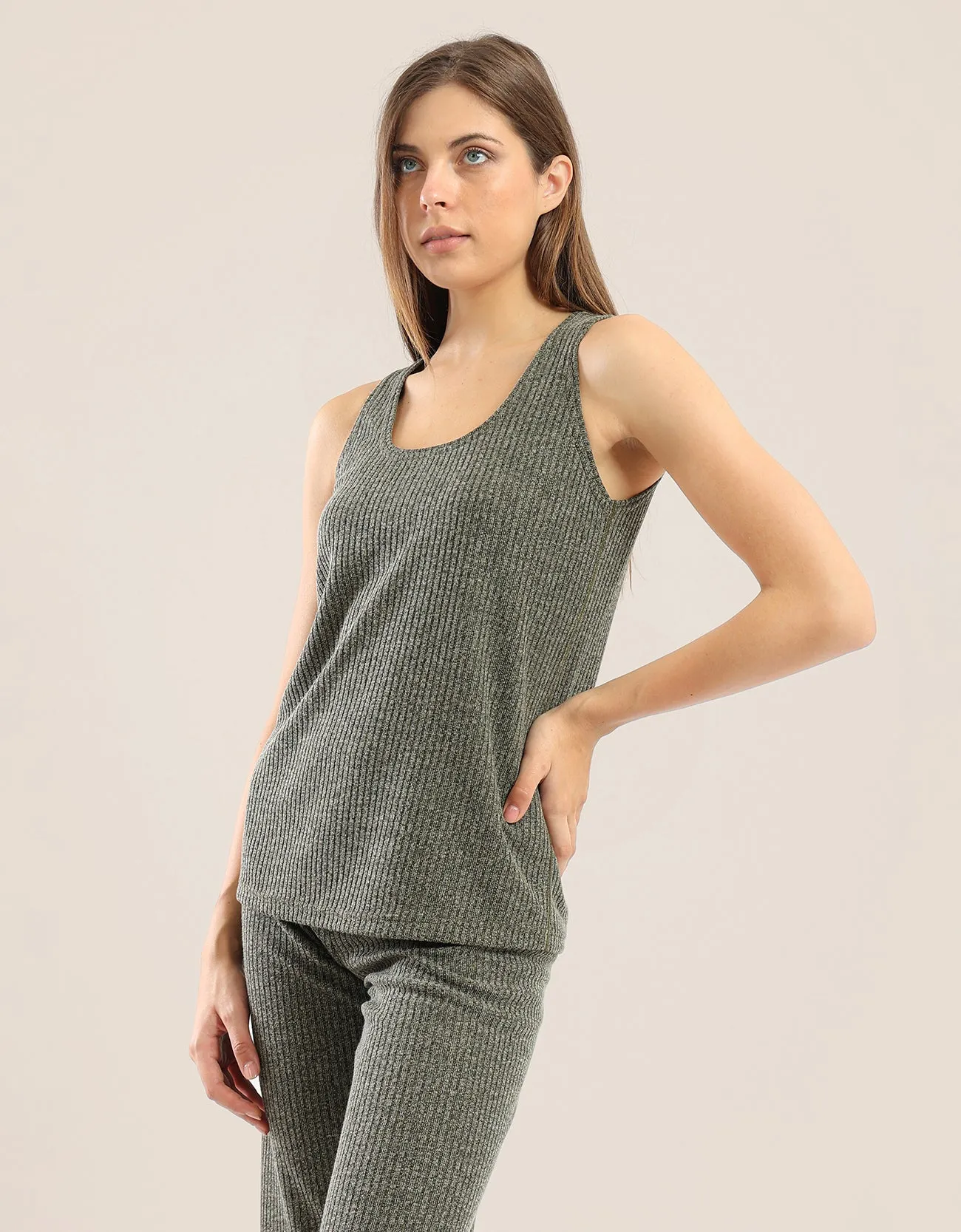 Tank top in ribbed tricot with round neckline and sleeveless