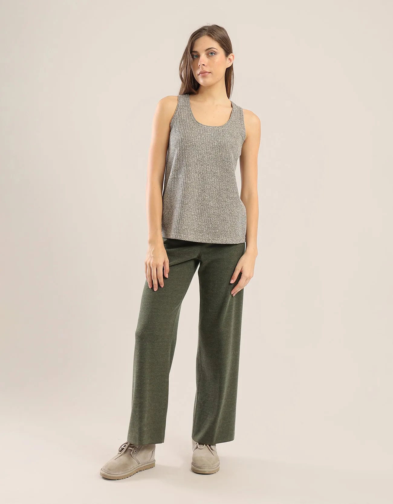 Tank top in ribbed tricot with round neckline and sleeveless